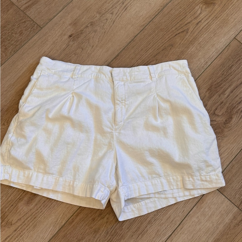 LOFT Women's Cream Shorts